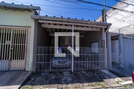 Casa para alugar com 50m², 1 quarto e sem vaga Casa para alugar com 50m², 1 quarto e sem vagaFachada