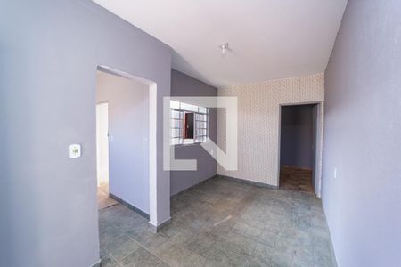 Casa para alugar com 50m², 1 quarto e sem vaga Casa para alugar com 50m², 1 quarto e sem vagaSala