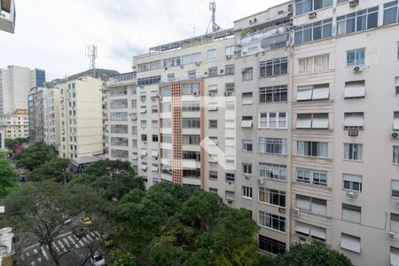 Vista da Rua de apartamento para alugar com 1 quarto, 65m² em Copacabana, Rio de Janeiro