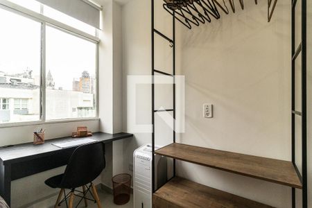 Quarto  de kitnet/studio para alugar com 1 quarto, 28m² em Vila Buarque, São Paulo