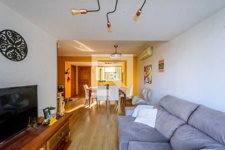 Sala de apartamento à venda com 2 quartos, 100m² em Menino Deus, Porto Alegre