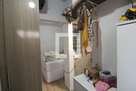 Closet de casa à venda com 2 quartos, 80m² em Olaria, Canoas