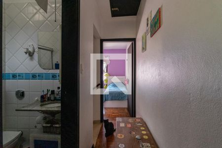 Corredor Quartos de casa à venda com 3 quartos, 90m² em Vila da Saúde, São Paulo