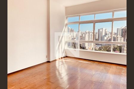 Apartamento para alugar com 3 quartos, 123m² em Centro, Belo Horizonte