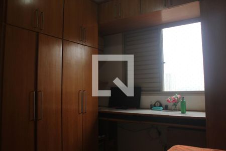 Quarto 2 de apartamento à venda com 3 quartos, 69m² em Vila Isa, São Paulo