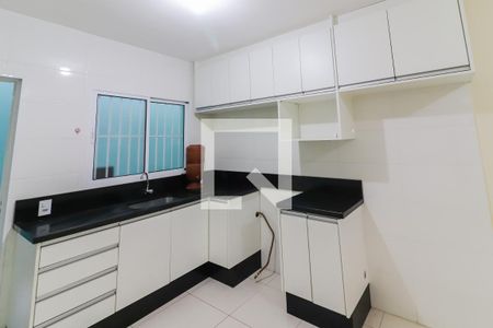 Sala / Cozinha de apartamento para alugar com 2 quartos, 55m² em Rio Pequeno, São Paulo