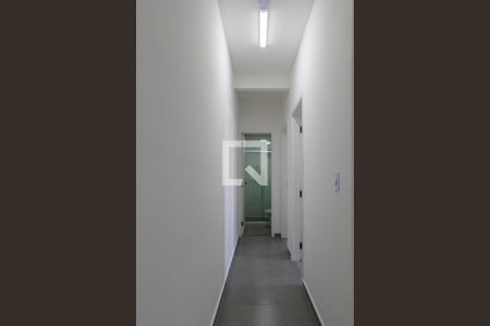 Corredor de apartamento para alugar com 2 quartos, 40m² em Vila Ema, São Paulo