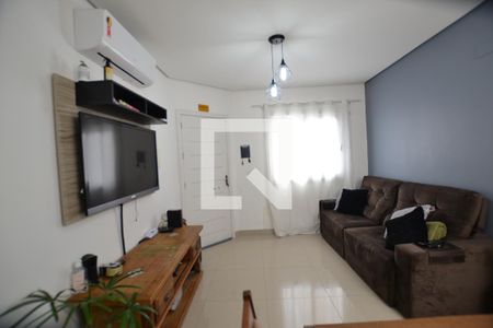 Sala de casa de condomínio para alugar com 2 quartos, 84m² em Tristeza, Porto Alegre