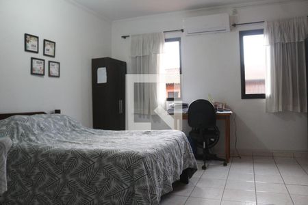 Quarto de casa de condomínio para alugar com 2 quartos, 85m² em Vila Voturuá, São Vicente