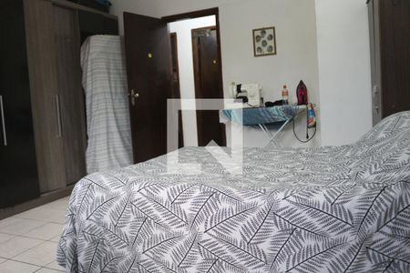 Quarto de casa de condomínio para alugar com 2 quartos, 85m² em Vila Voturuá, São Vicente