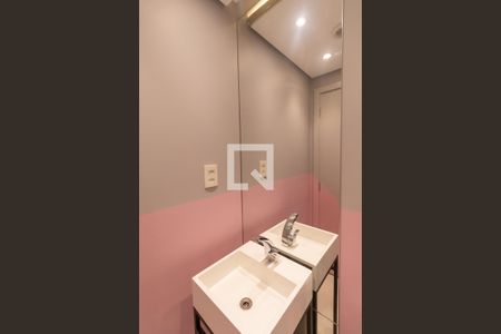 Lavabo de apartamento para alugar com 1 quarto, 40m² em Alto de Pinheiros, São Paulo