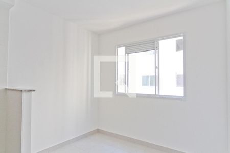 Sala de apartamento para alugar com 2 quartos, 32m² em Piqueri, São Paulo