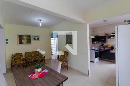 Salas de casa à venda com 6 quartos, 320m² em Vila Manoel Ferreira, Campinas