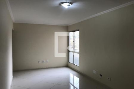 Sala de apartamento para alugar com 3 quartos, 60m² em Iapi, Osasco