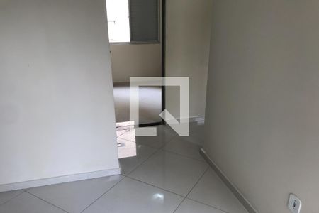 Sala de apartamento para alugar com 3 quartos, 60m² em Iapi, Osasco