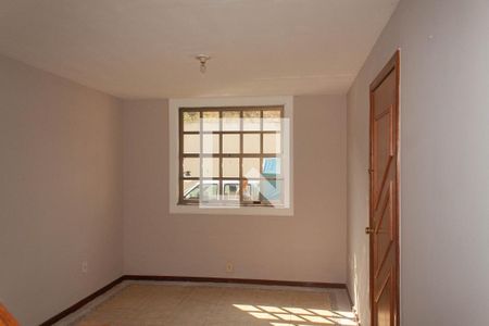 Sala de casa de condomínio para alugar com 3 quartos, 130m² em Parque Horizonte, Nova Iguaçu