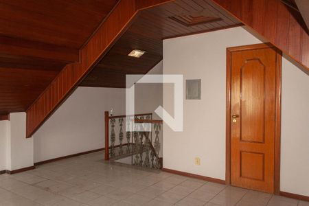 Sótão de casa de condomínio para alugar com 3 quartos, 130m² em Parque Horizonte, Nova Iguaçu