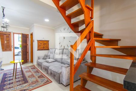 Sala de casa de condomínio à venda com 2 quartos, 95m² em Serraria, Porto Alegre