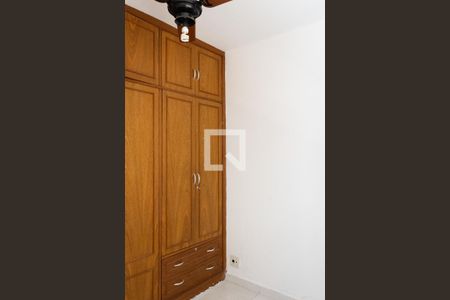 Quarto 1 de apartamento para alugar com 2 quartos, 51m² em Campo Grande, Rio de Janeiro