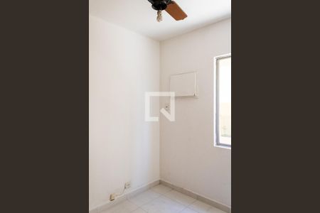 Quarto 1 de apartamento para alugar com 2 quartos, 51m² em Campo Grande, Rio de Janeiro