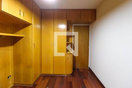 Quarto 1 de apartamento para alugar com 2 quartos, 65m² em Vila Lúcia, São Paulo