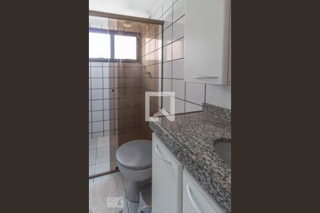 Banheiro de apartamento para alugar com 2 quartos, 50m² em Presidente Altino, Osasco