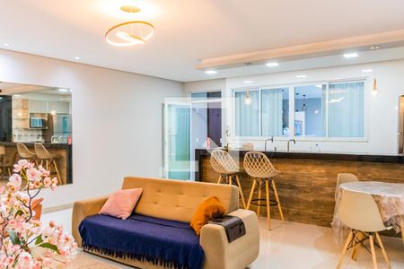 Sala de casa para alugar com 3 quartos, 220m² em Santa Amélia, Belo Horizonte