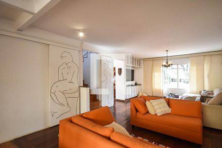 Sala de tv de casa à venda com 3 quartos, 250m² em Vila Morse, São Paulo