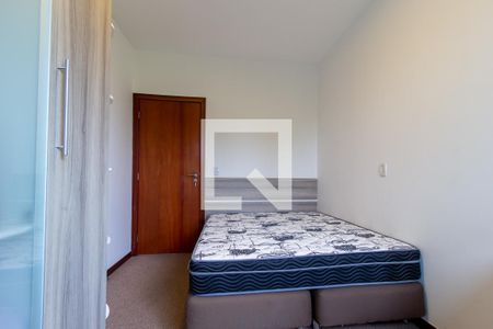 Quarto 1 de apartamento para alugar com 2 quartos, 54m² em São Francisco, Curitiba