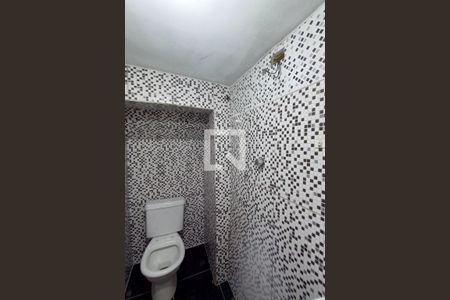 Banheiro de casa para alugar com 1 quarto, 40m² em Jardim Maringá, São Paulo