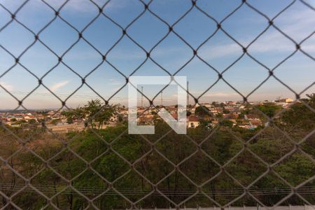 Vista da Sala de apartamento à venda com 2 quartos, 48m² em Vila Carminha, Campinas