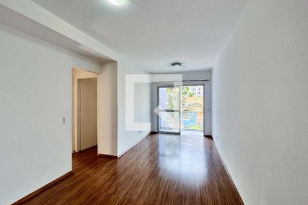 Sala de apartamento à venda com 3 quartos, 77m² em Vila Olímpia, São Paulo