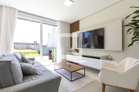 Sala de casa de condomínio para alugar com 2 quartos, 140m² em Jansen, Gravataí