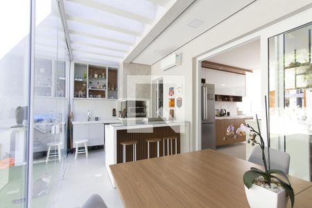 Varanda de casa de condomínio para alugar com 2 quartos, 140m² em Jansen, Gravataí