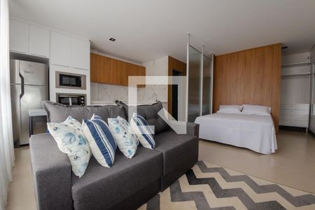 Sala de kitnet/studio para alugar com 1 quarto, 40m² em Saco dos Limões, Florianópolis