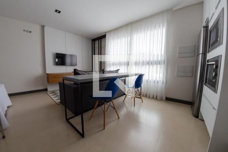 Sala de kitnet/studio para alugar com 1 quarto, 40m² em Saco dos Limões, Florianópolis