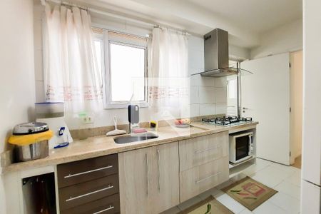 Apartamento à venda com 123m², 4 quartos e 2 vagas Apartamento à venda com 123m², 4 quartos e 2 vagasCozinha