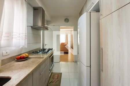 Apartamento à venda com 123m², 4 quartos e 2 vagas Apartamento à venda com 123m², 4 quartos e 2 vagasCozinha