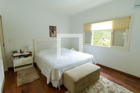 Quarto Suíte de casa de condomínio para alugar com 4 quartos, 280m² em Granja Viana Ii, Cotia