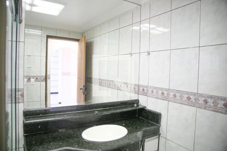 Banheiro de apartamento para alugar com 2 quartos, 87m² em Vila Caiçara, Praia Grande