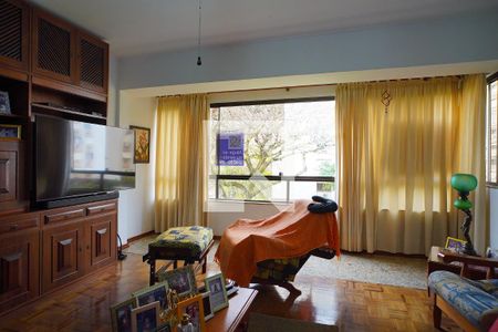Sala de apartamento à venda com 3 quartos, 300m² em Jardim Lindóia, Porto Alegre