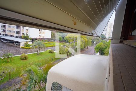 Quarto 1 - Vista de apartamento à venda com 3 quartos, 300m² em Jardim Lindóia, Porto Alegre
