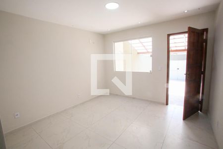 Sala de casa para alugar com 3 quartos, 140m² em Curicica, Rio de Janeiro