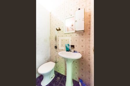 Banheiro de casa à venda com 8 quartos, 261m² em Vila Campestre, São Paulo