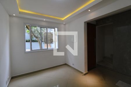 Sala de casa de condomínio para alugar com 3 quartos, 89m² em Vila Joao Ramalho, Santo André