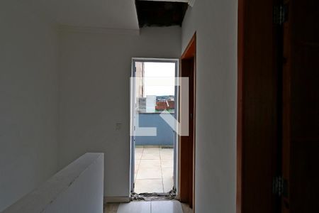 Corredor Piso 2 de casa de condomínio para alugar com 3 quartos, 89m² em Vila Joao Ramalho, Santo André