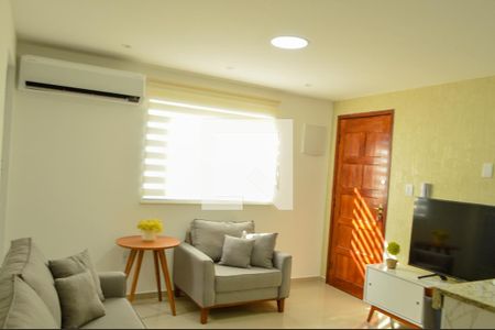 Sala de apartamento à venda com 2 quartos, 50m² em Curicica, Rio de Janeiro