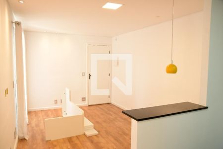 Sala de apartamento para alugar com 2 quartos, 51m² em Jardim Monte Santo, Cotia