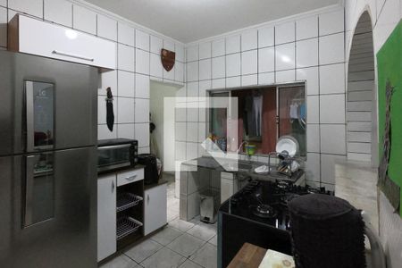 Cozinha de casa à venda com 2 quartos, 30m² em Jardim Helena, Taboão da Serra