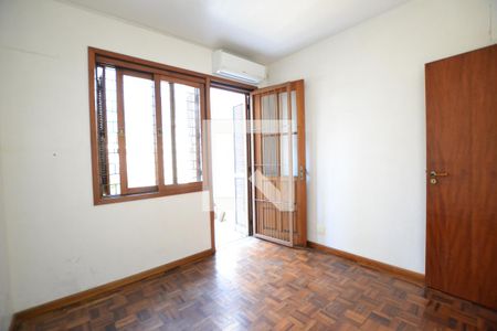 Quarto 2 de apartamento à venda com 2 quartos, 64m² em Santana, Porto Alegre